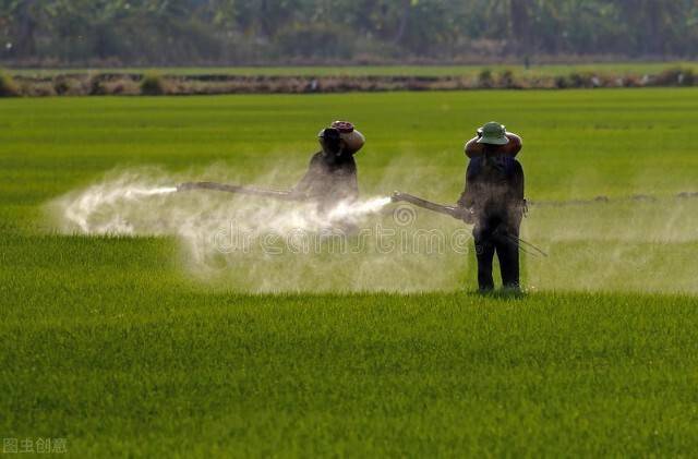 农民常用的5种打药方法，费钱费力还没效果，尤其是除草剂